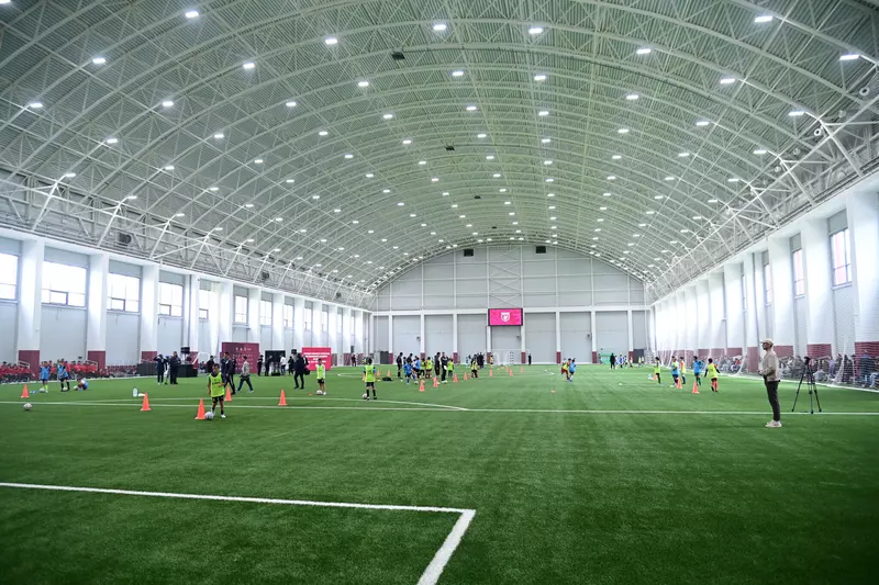 Картинка 2 для поста «Татарстан: Футбольный манеж Рубин им»