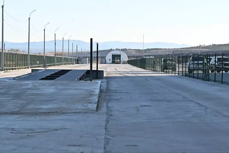 Иллюстрация №2 для «Бурятия: В Бурятии на границе с Монголией открылся новый таможенно логистический терминала Кяхта»