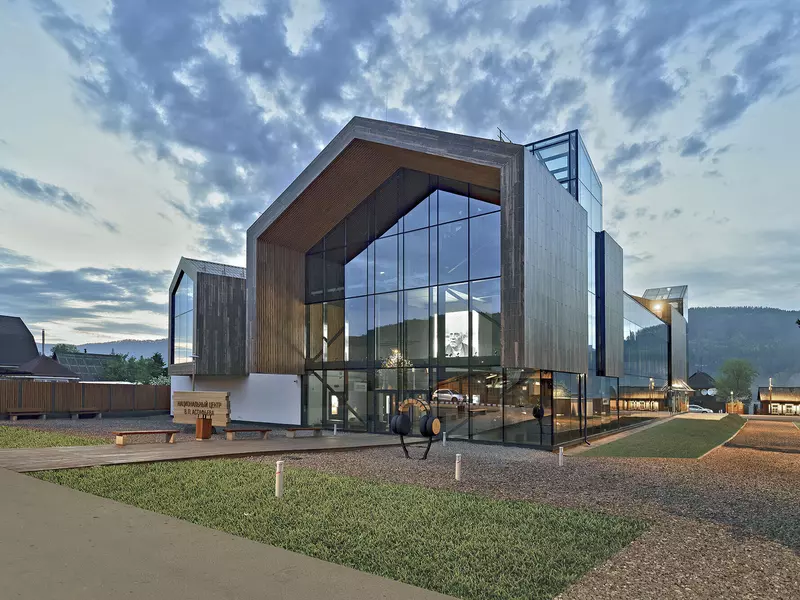 #3 для новости «Общество: Открыт новый центр в мемориальном комплексе В»