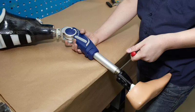 В Ростехе создали уникальный протез для танцев и плавания