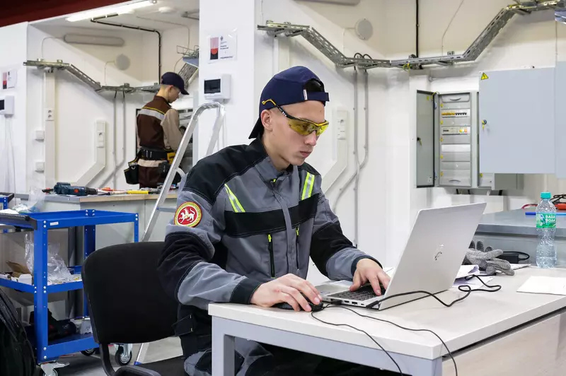 Фото #3 для новости «стандартизация: разработчик передового международного стандарта по профессии Электромонтаж»