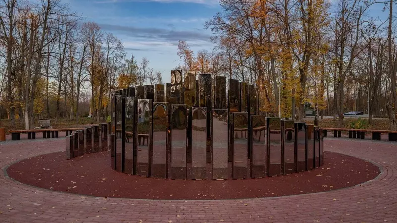 Летний парк в Волновахе
