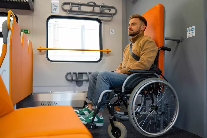 Иллюстрация 8 для новости «Москва: Обновленная электричка ЭП2ДМ»