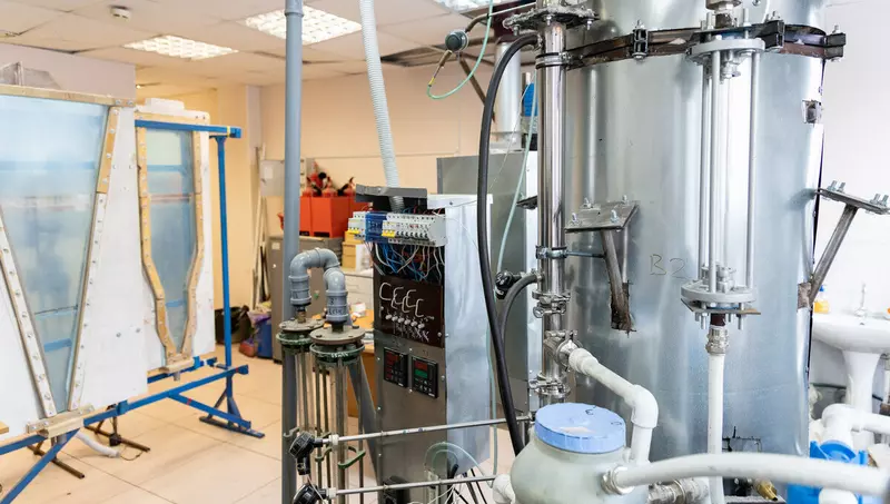 Уральские ученые усовершенствовали установку для получения газового топлива из древесного опила