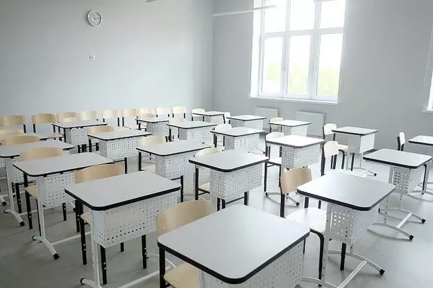 Иллюстрация №3 для публикации «Кировская область: В Кирове открылась самая большая школа в области»