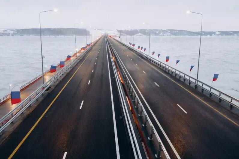 Мостовой переход через Волгу