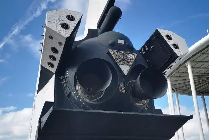 Картинка 3 для поста «музей: Сочинский Буран становится 3 донором для нового музейного экспоната»