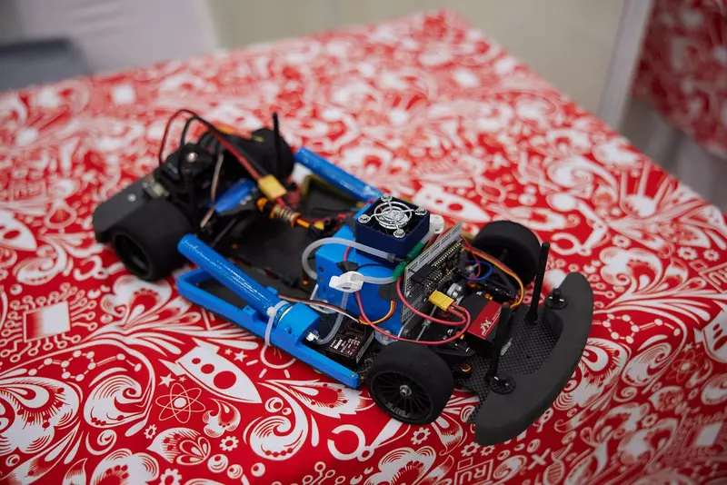 Картинка #2 для статьи «Спорт: 3 золотых и 4 серебряных медали завоевали россияне на конкурсе юных изобретателей на Бали»