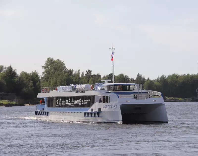 Завершены ходовые испытания скоростного пассажирского катамарана Форт Пётр