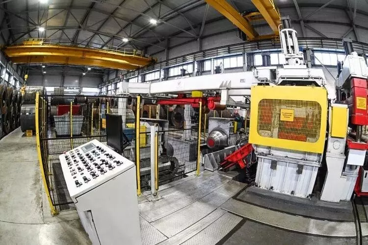 Фото №2 для публикации «Тюмень: Завод Тюменьремдормаш модернизировал и увеличил производство»