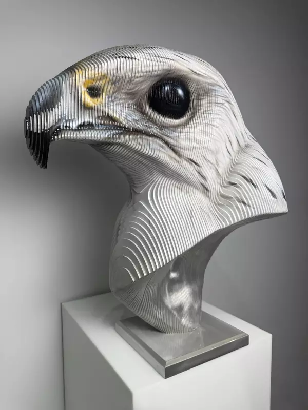 Коллекционный арт-объект из алюминия Белый Кречет