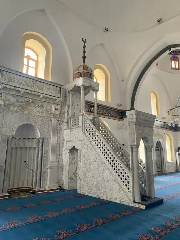 Картинка #12 для «Сирия и Россия совместно восстановили мечеть Халеда ибн Валида в городе Хомс»