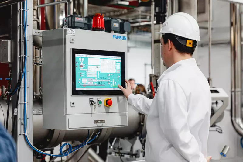 Иллюстрация №3 для поста «Липецкая область : Завод по производству кормов для домашних животных открылся в Липецкой области»