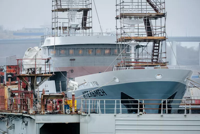 Картинка #2 для статьи «ОСК: ОСК спустила на воду новый краболов проекта 03141»