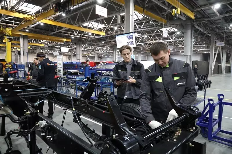 Изображение #2 для публикации «Ульяновская область: С ульяновского конвейера сошли первые грузовики»