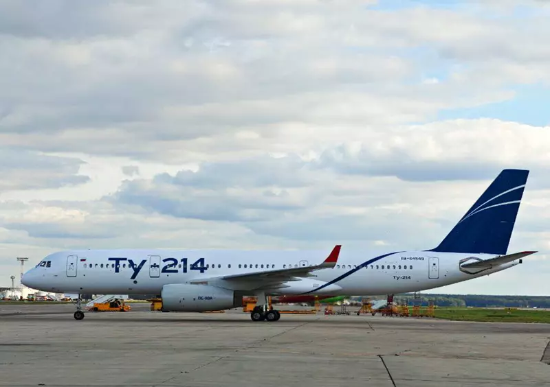 Красные Крылья пополнили свой флот отечественным лайнером Ту 214