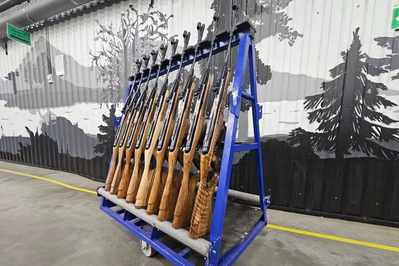 Ижевский механический завод выпустил юбилейную серию пневматических винтовок к 80 летию Победы