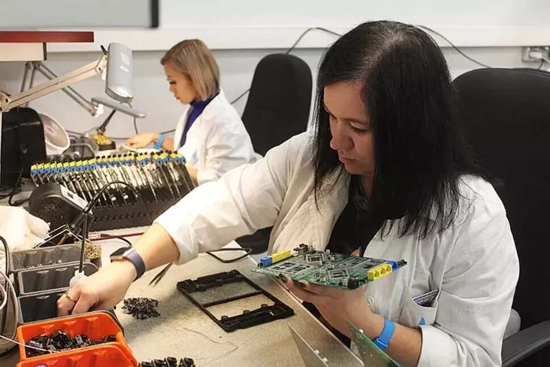 Установка на плату интерфейсных разъемов