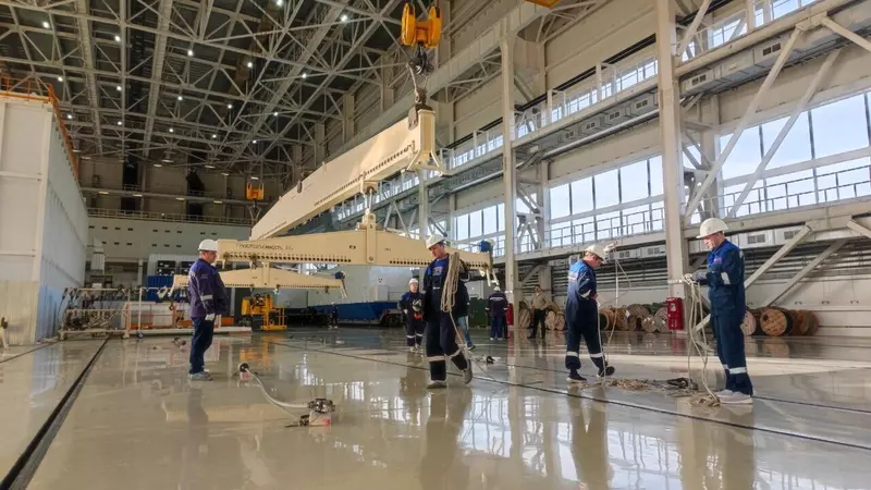 На Восточный доставлен головной обтекатель для первого пуска ракеты Ангара