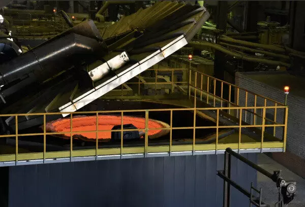 На ОЭМК введен в эксплуатацию уникальный российский стенд для сушки ковшей для разлива стали