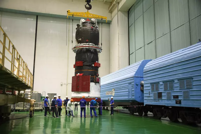 Картинка #13 для поста «На Байконуре заправили грузовой корабль Прогресс МС 24»