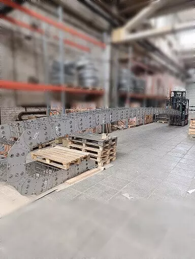 Фото #2 для статьи «кабель-каналы: ООО Дериг Металл Инжиниринг отгрузил кабельные цепи для ЕВРАЗа»