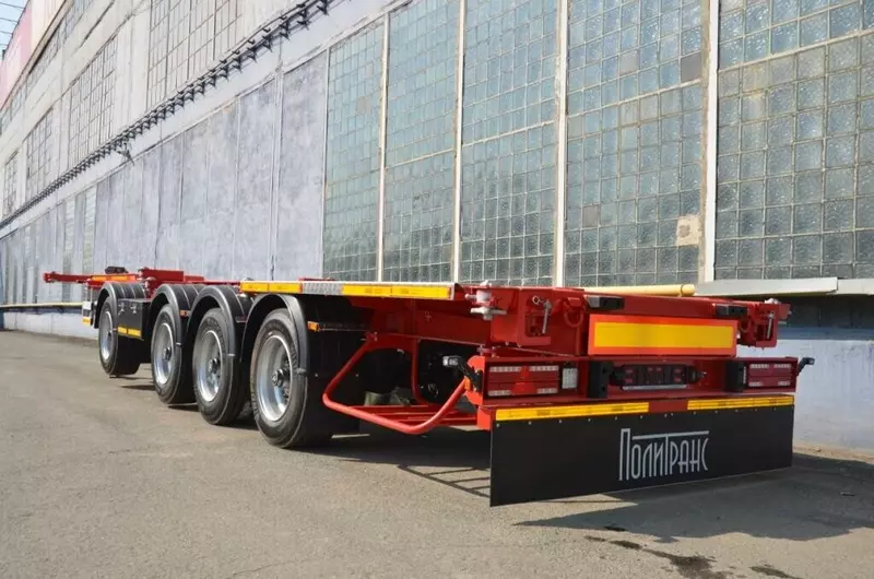 Полупрциеп-контейнеровоз Политранс для 20,30, 40 и 45 футовых контейнеров