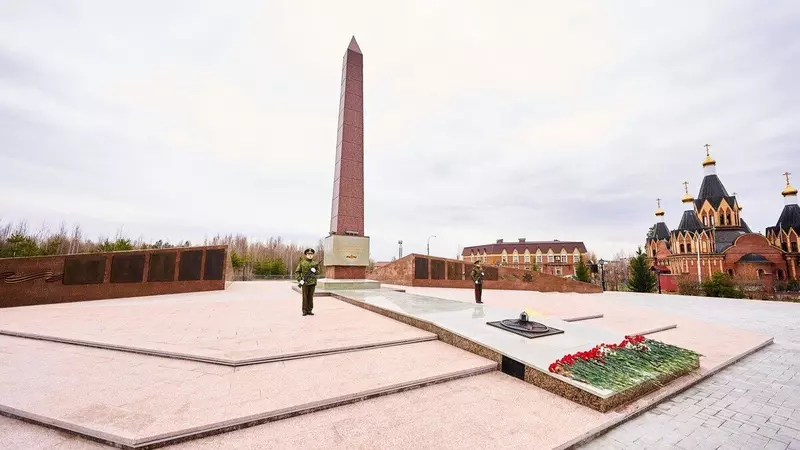 Картинка #15 для «Новые мемориалы и памятники открылись в Сибири в честь 80 летия Победы»