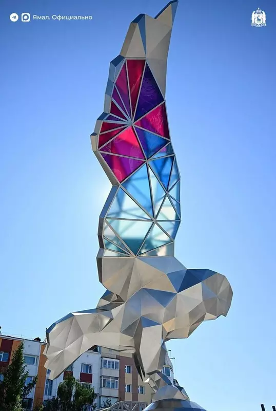 #4 для новости «Новый Уренгой: Уникальный светомузыкальный фонтан появился в Новом Уренгое»