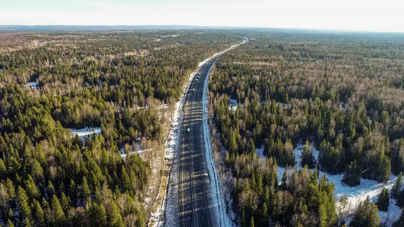 Фото 3 для «расширение существующих трасс: Более 360 км федеральных трасс Росавтодора расширили до четырех и шести полос движения в 2023 году»