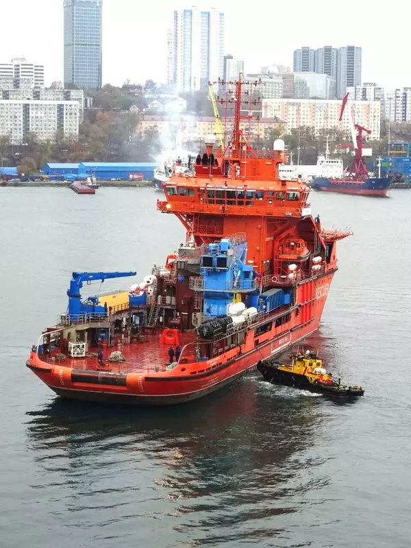 №2 для поста «ОСК: Многофункциональный спасатель Керченский пролив вышел на ходовые испытания»