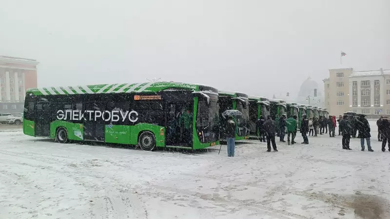 Электробусы вышли на маршрут в Курске