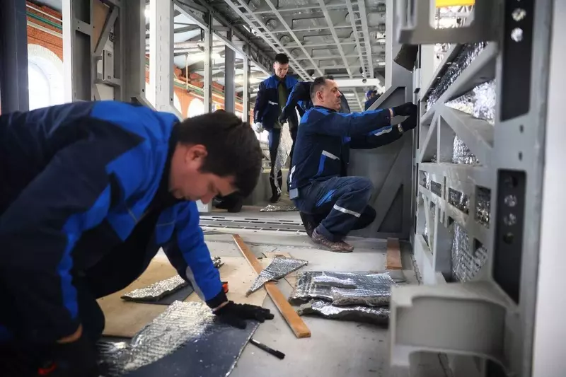 Фото №3 для статьи «В Петербурге открыли новый цех для сборки ретро трамваев Достоевский»