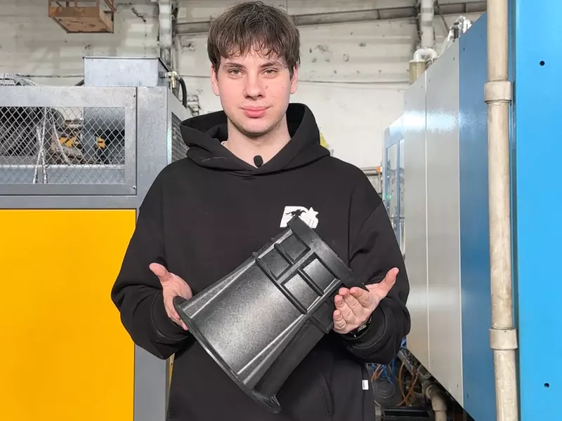 Картинка #4 для поста «отечественный аналог: Ротоснаб представил отечественный аналог уличного ковера импортозамещение на практике»