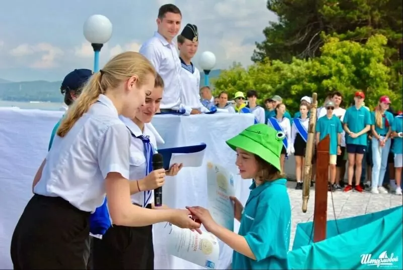 Иллюстрация #1 для «Образование: ФГУП Росморпорт открыло медиалабораторию для учащихся детского лагеря Штормовой»