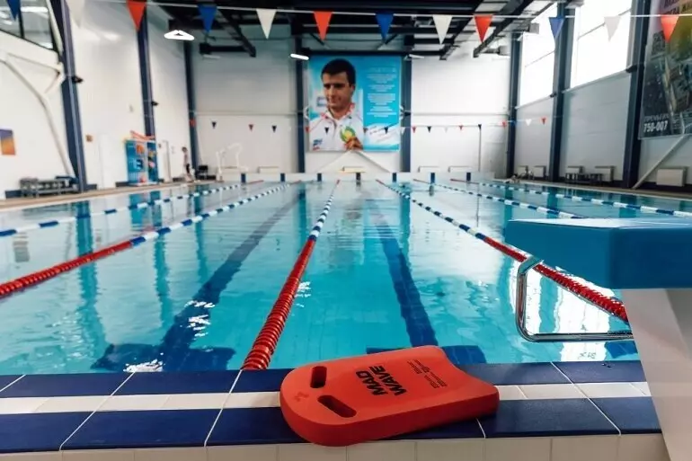 Фото #1 для статьи «Спортивные объекты: В Юго Западном районе Ульяновска открылся новый физкультурно оздоровительный комплекс»