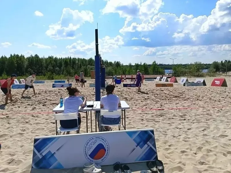 Губкинский, пляж у р.Пякупур