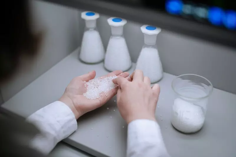 Иллюстрация #1 для поста «Перспективные разработки: СИБУР разработал новые синтетические материалы для производства крупной бытовой техники»