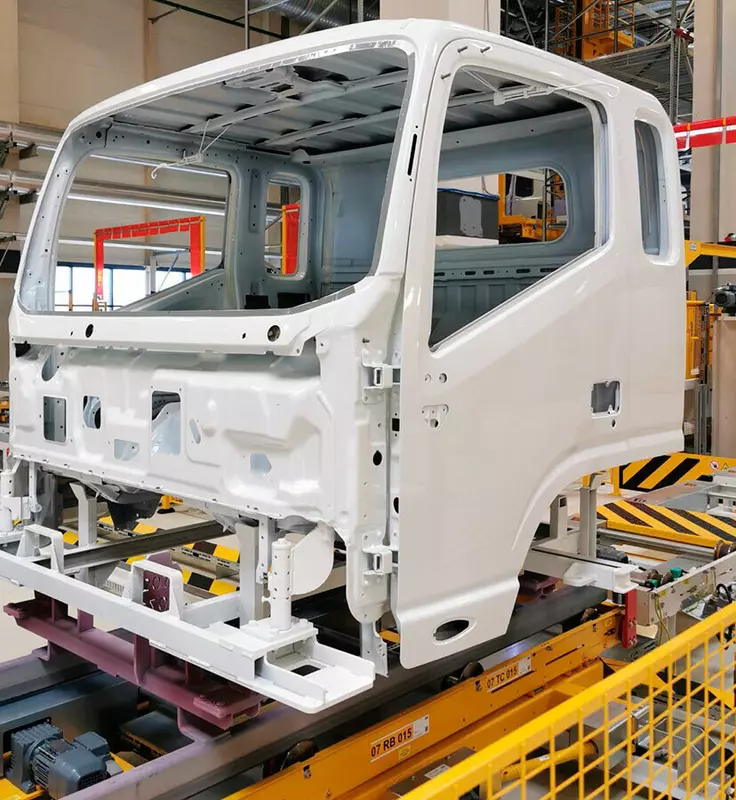 КАМАЗ внедряет инновационную технологию окраски кабин грузовиков серии Компас