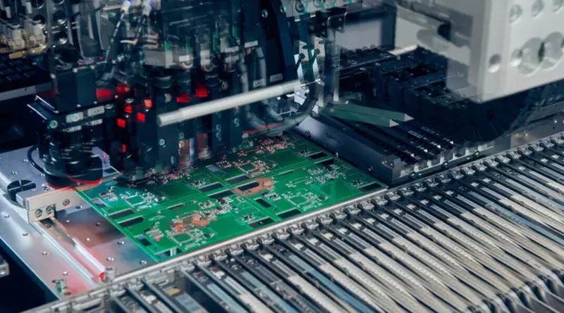 Фото №1 для «Статистика: Экспорт промышленных товаров из Москвы в Северную Африку вырос на 31»