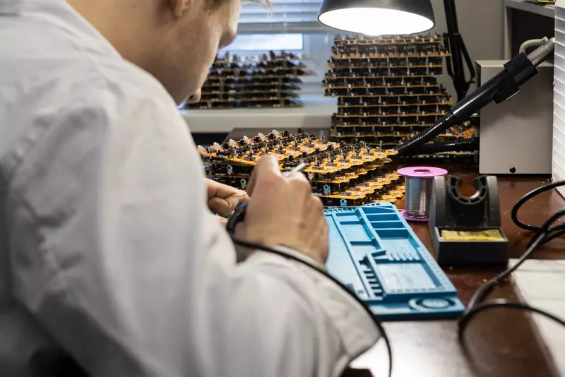 Иллюстрация №3 для новости «Бештау как частные инвесторы организовали выпуск электроники без господдержки»