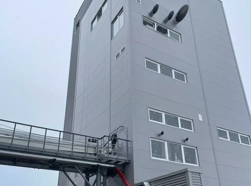 Пышминская птицефабрика построила новый цех обработки комбикормов в Тюменской области