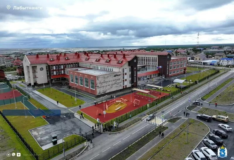 Фото №4 для «новая школа: Две новые школы открыли свои двери для ямальских школьников»