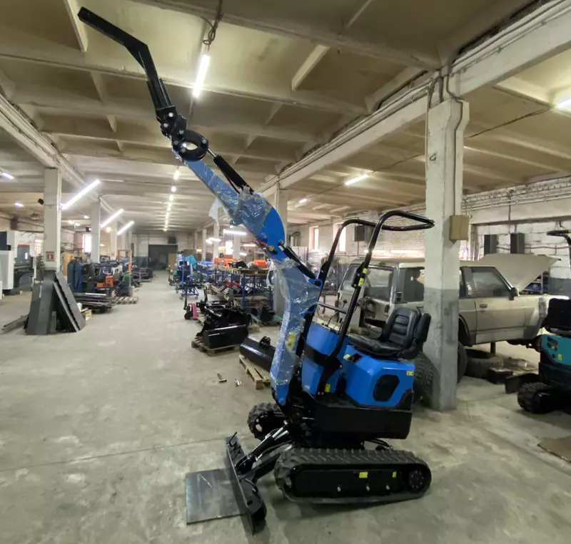 Мини экскаватор и свайный фундамент