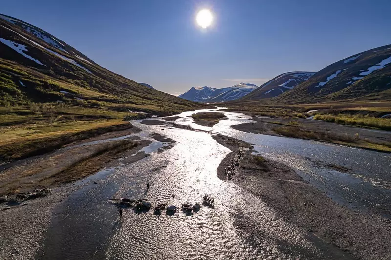 №97 для публикации «Ямальский меридиан 14»