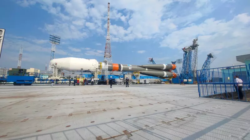 Фото №6 для новости «подготовка к старту: Ракета Союз 2»