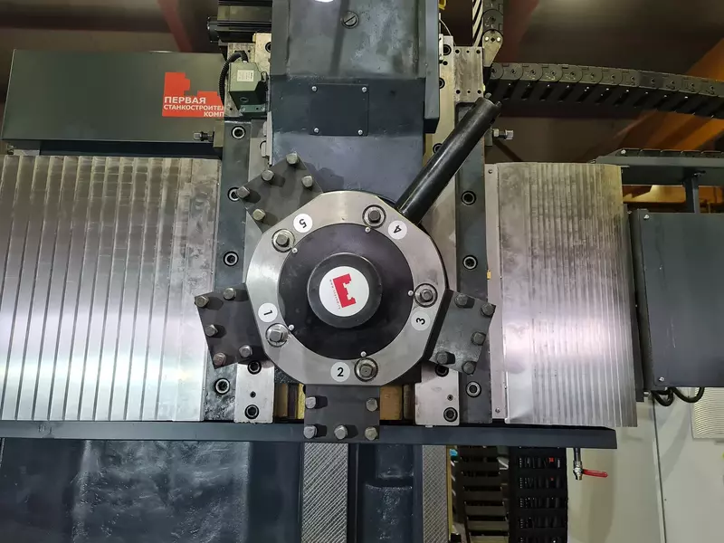 револьверная головка