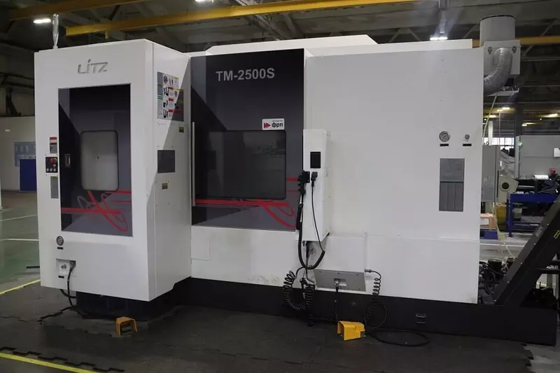 Фото #3 для новости «На Пензадизельмаш ввели в эксплуатацию новый обрабатывающий центр с ЧПУ»