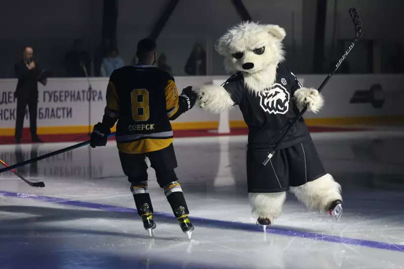 Изображение №7 для «В Озерске Челябинской области торжественно открыта Ледовая Академия Высота»