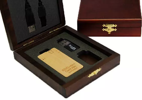 Иллюстрация 1 для поста «: К праздникам расширен ассортимент подарочных диктофонов для безопасности»